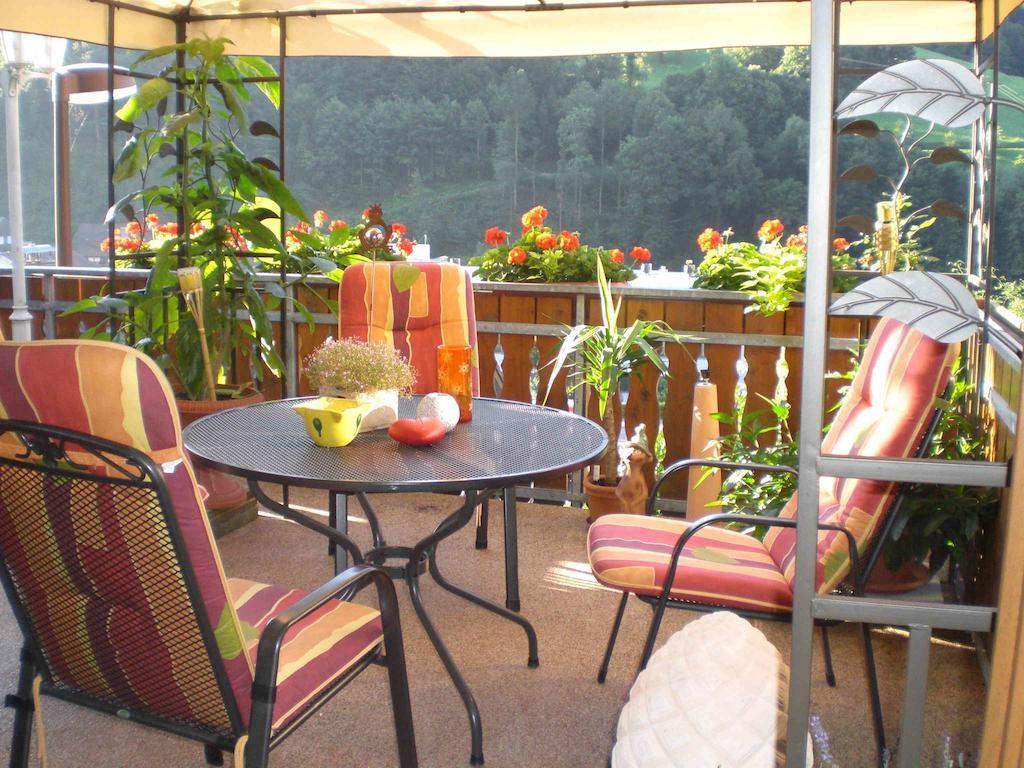 Gaestehaus Und Ferienwohnung Baechle Бад-Петерсталь-Грисбах Экстерьер фото